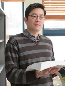 김영모